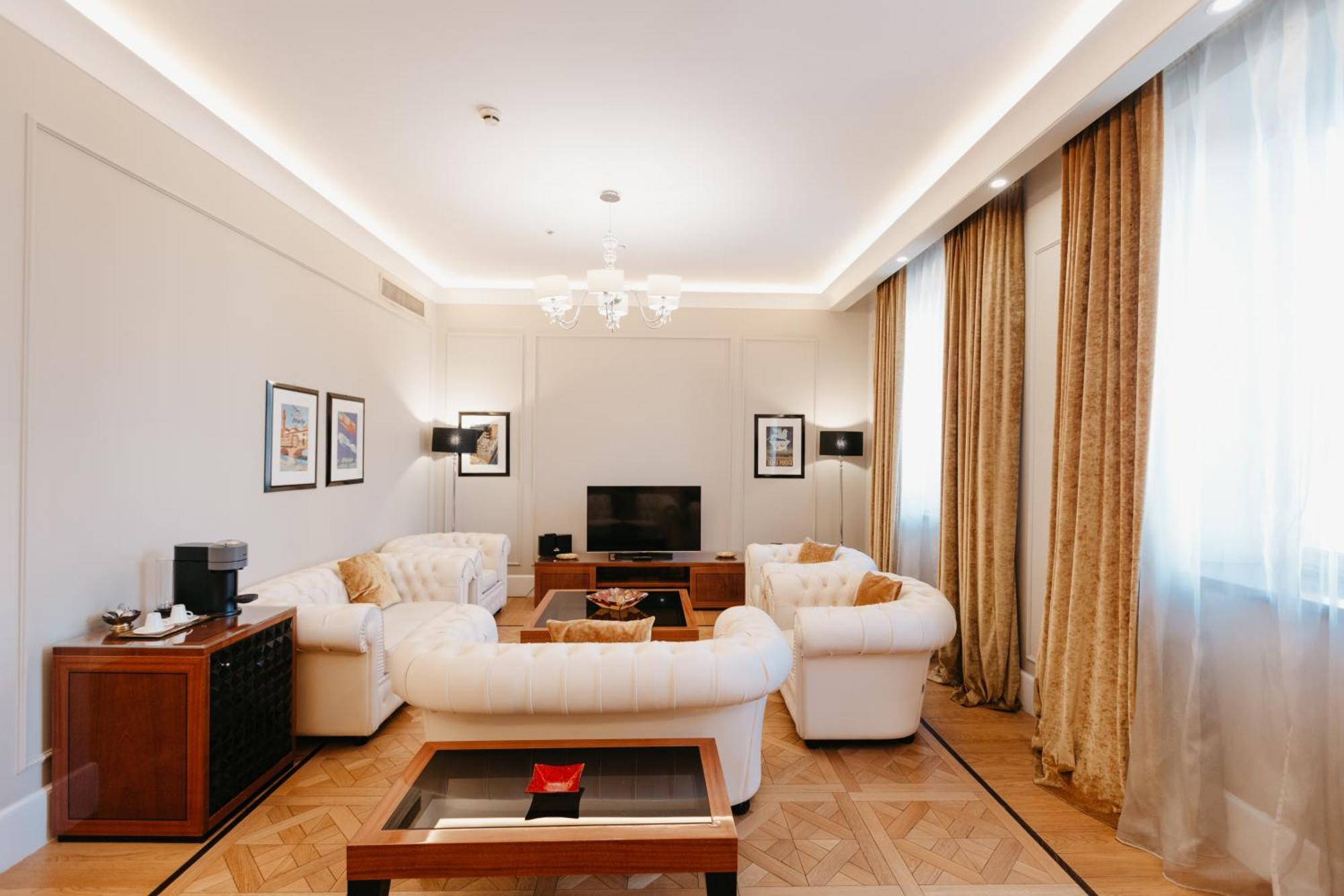 Grand - Small Luxury Of The World Erivan
