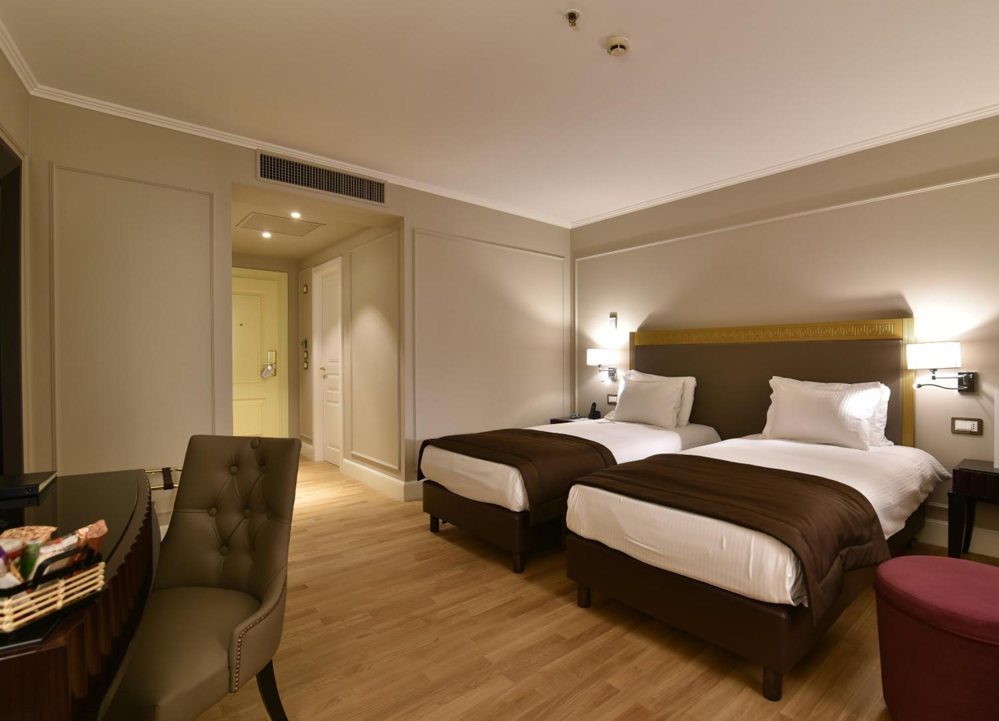 Hotel Grand - Small Luxury Of The World