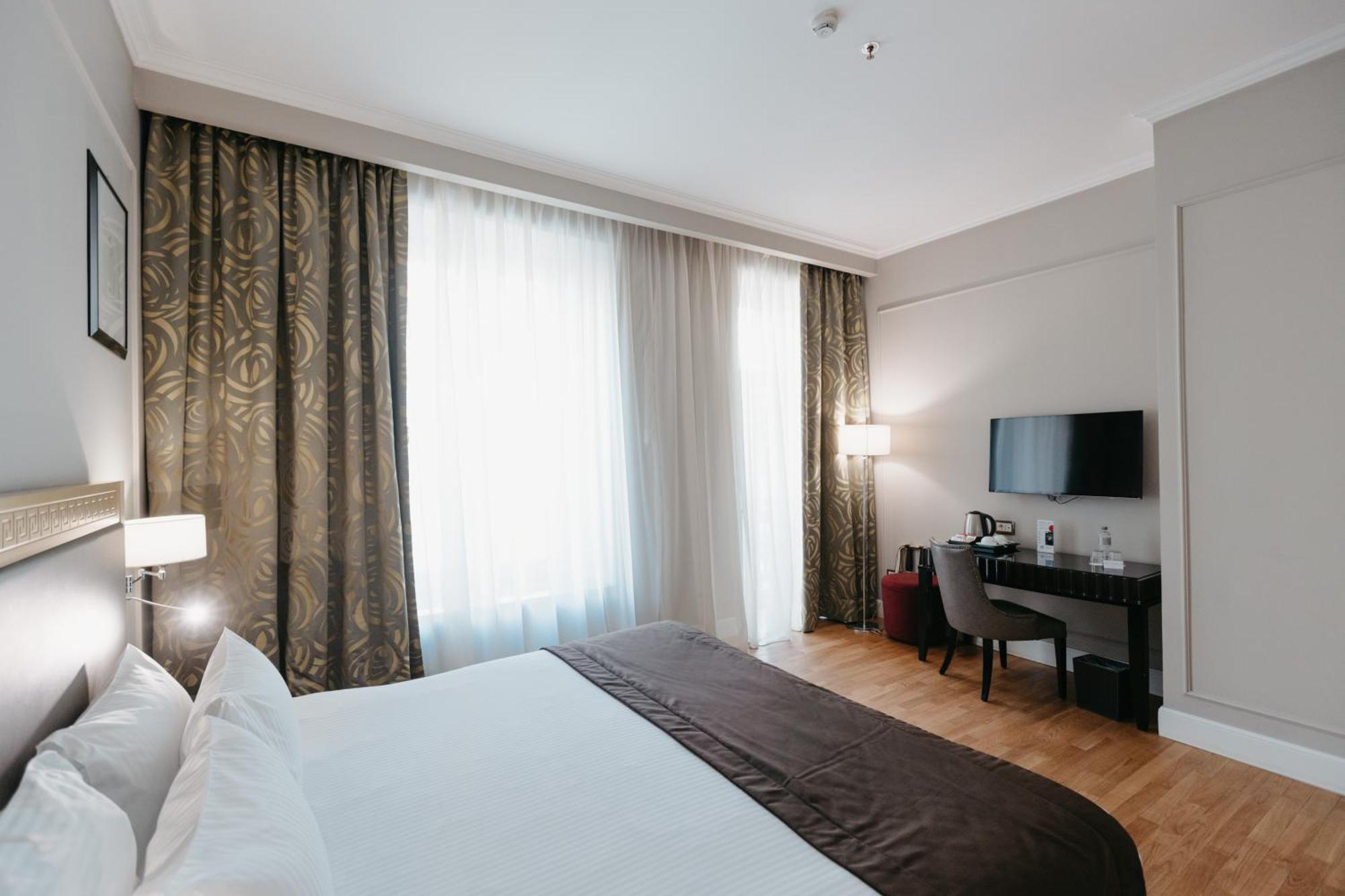 Grand - Small Luxury Of The World Hotel Erivan