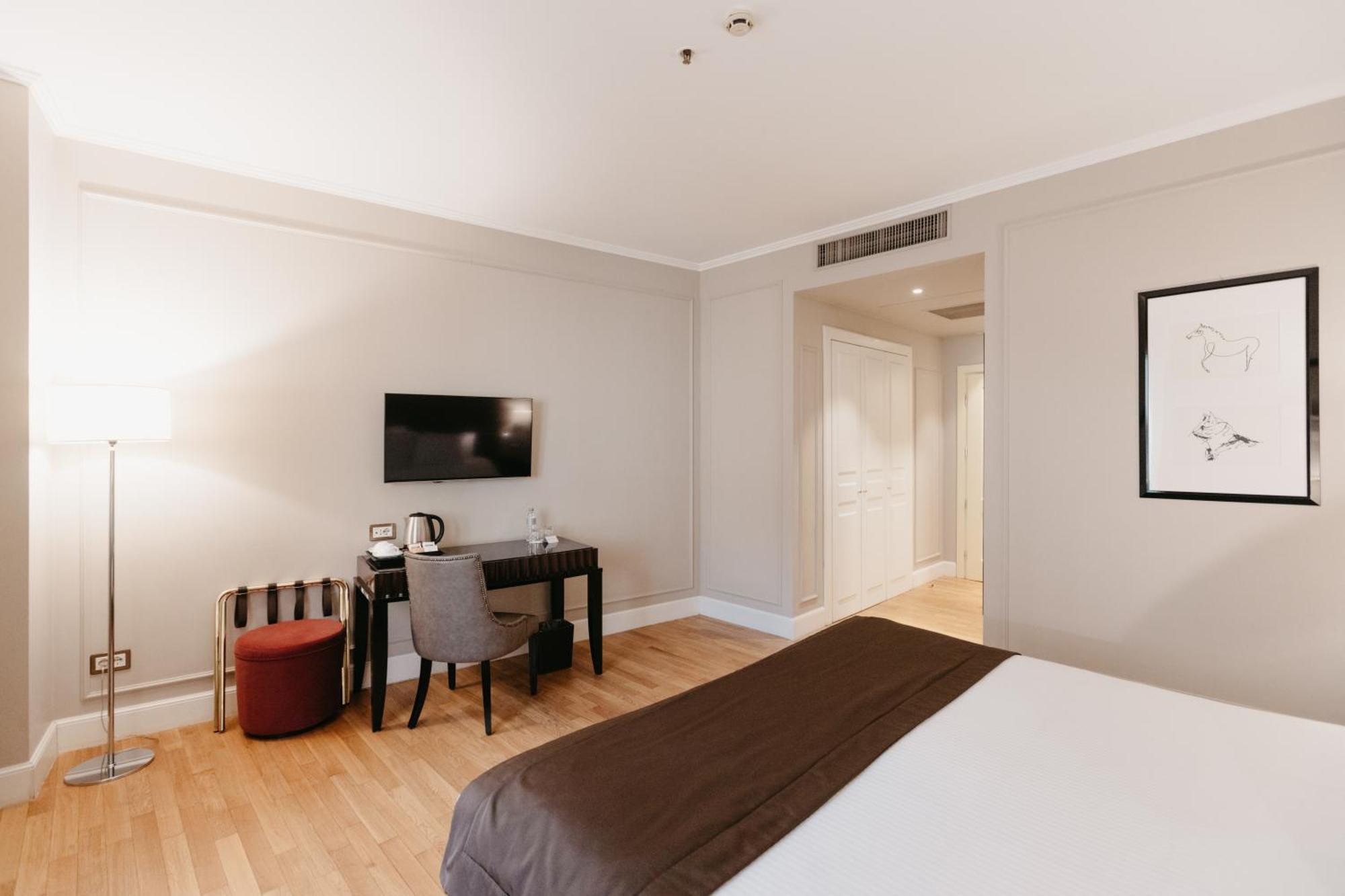 Grand - Small Luxury Of The World Erivan